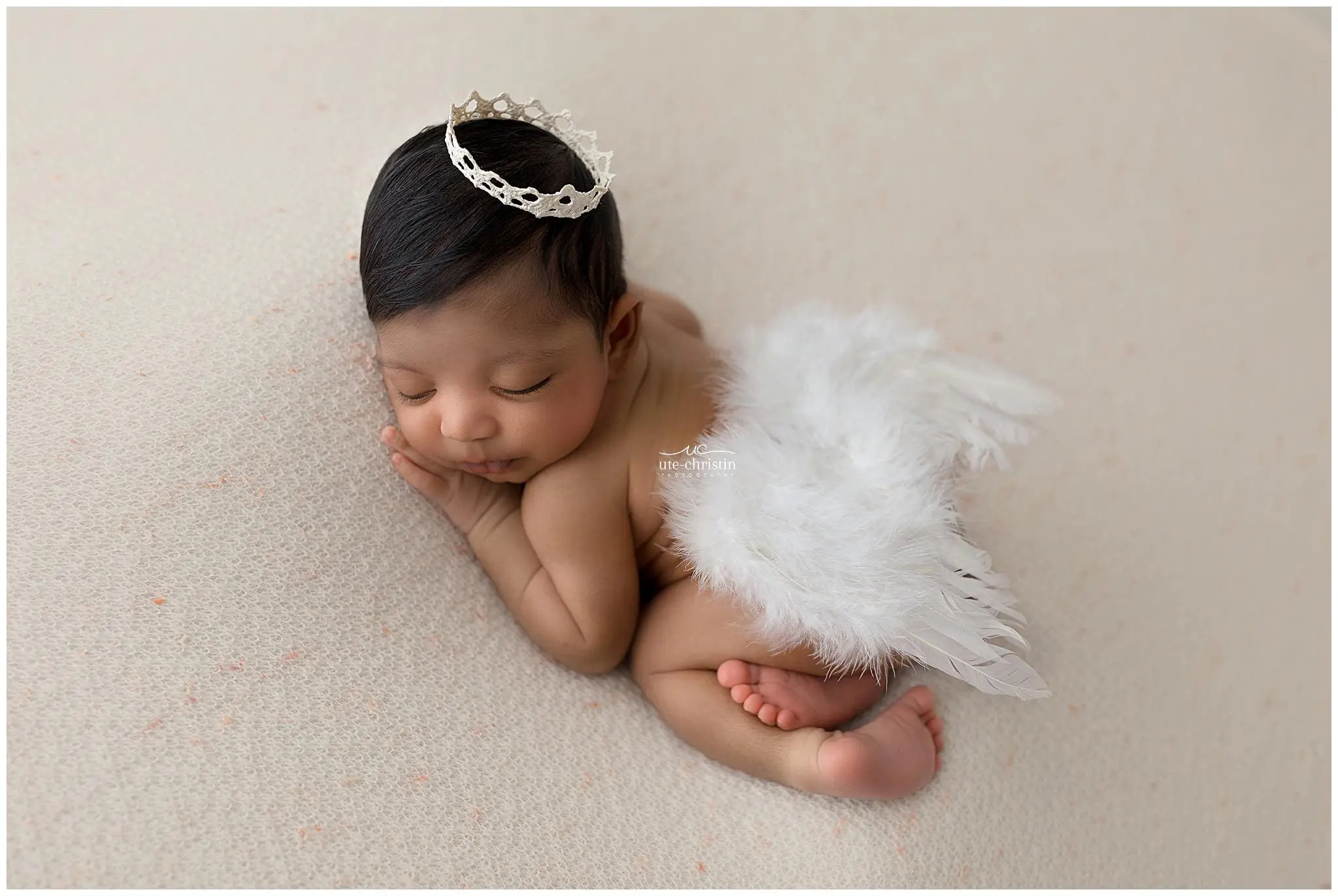 NewbornPhotosCT_2010.jpg