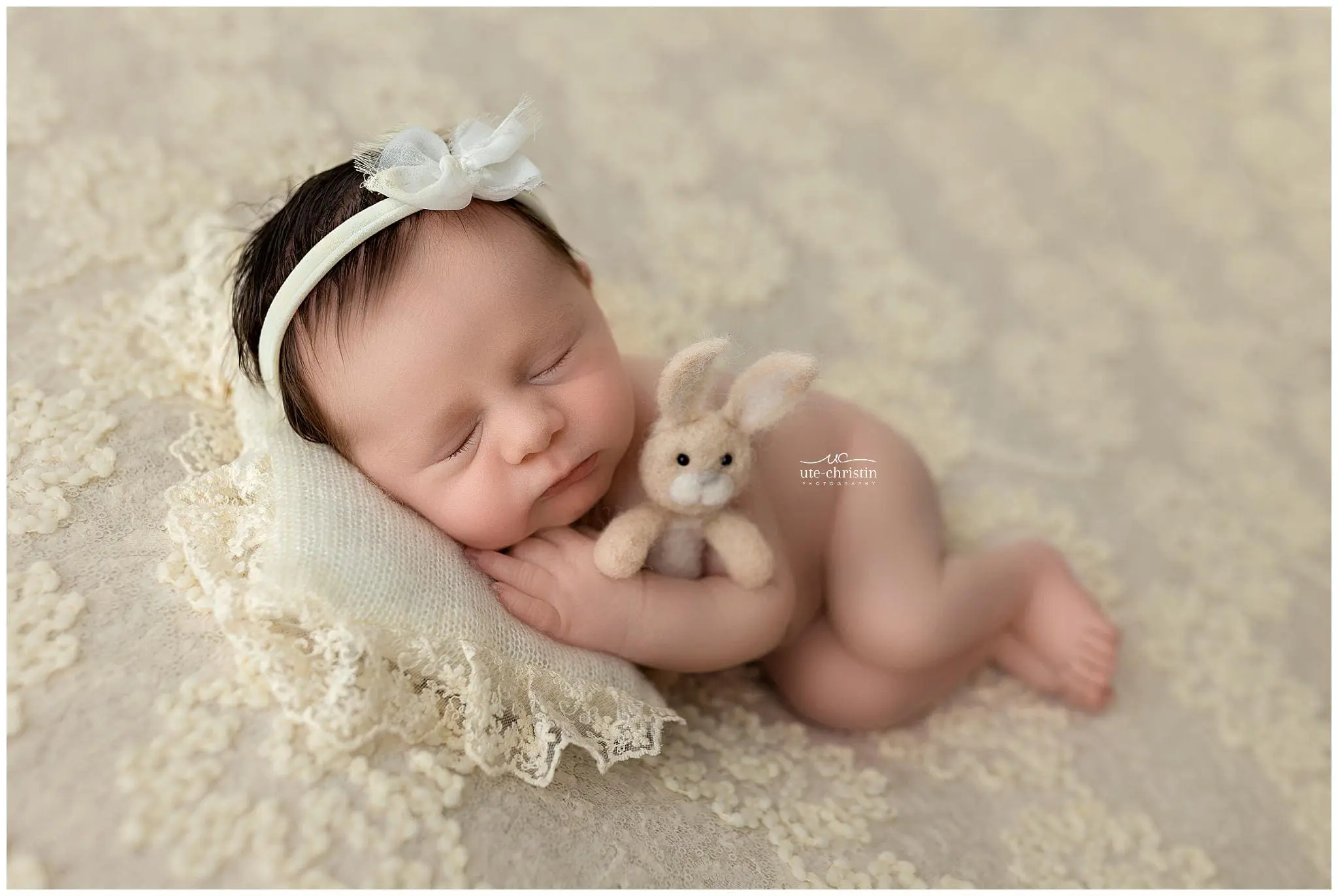 NewbornPhotosCT_2213.jpg NewbornPhotosCT_2213.jpg
