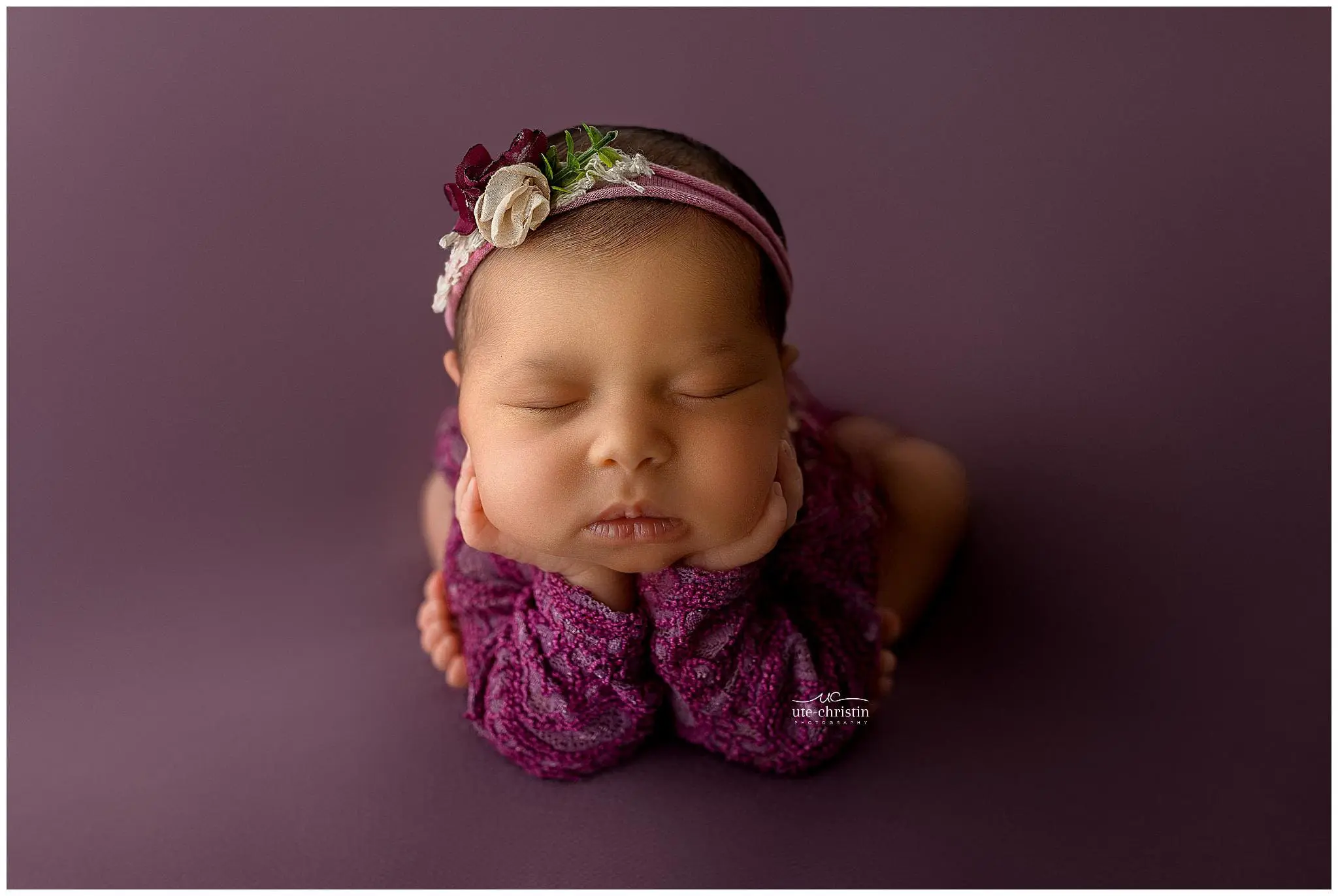 NewbornPhotosCT_2402.jpg NewbornPhotosCT_2402.jpg
