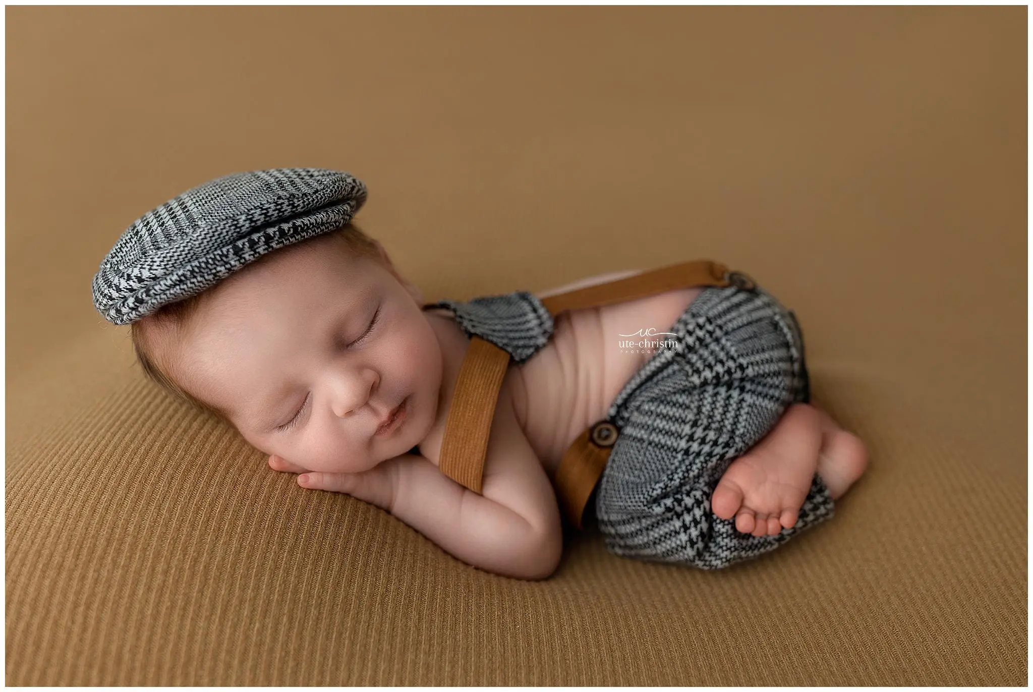 NewbornPhotosCT_2436.jpg NewbornPhotosCT_2436.jpg