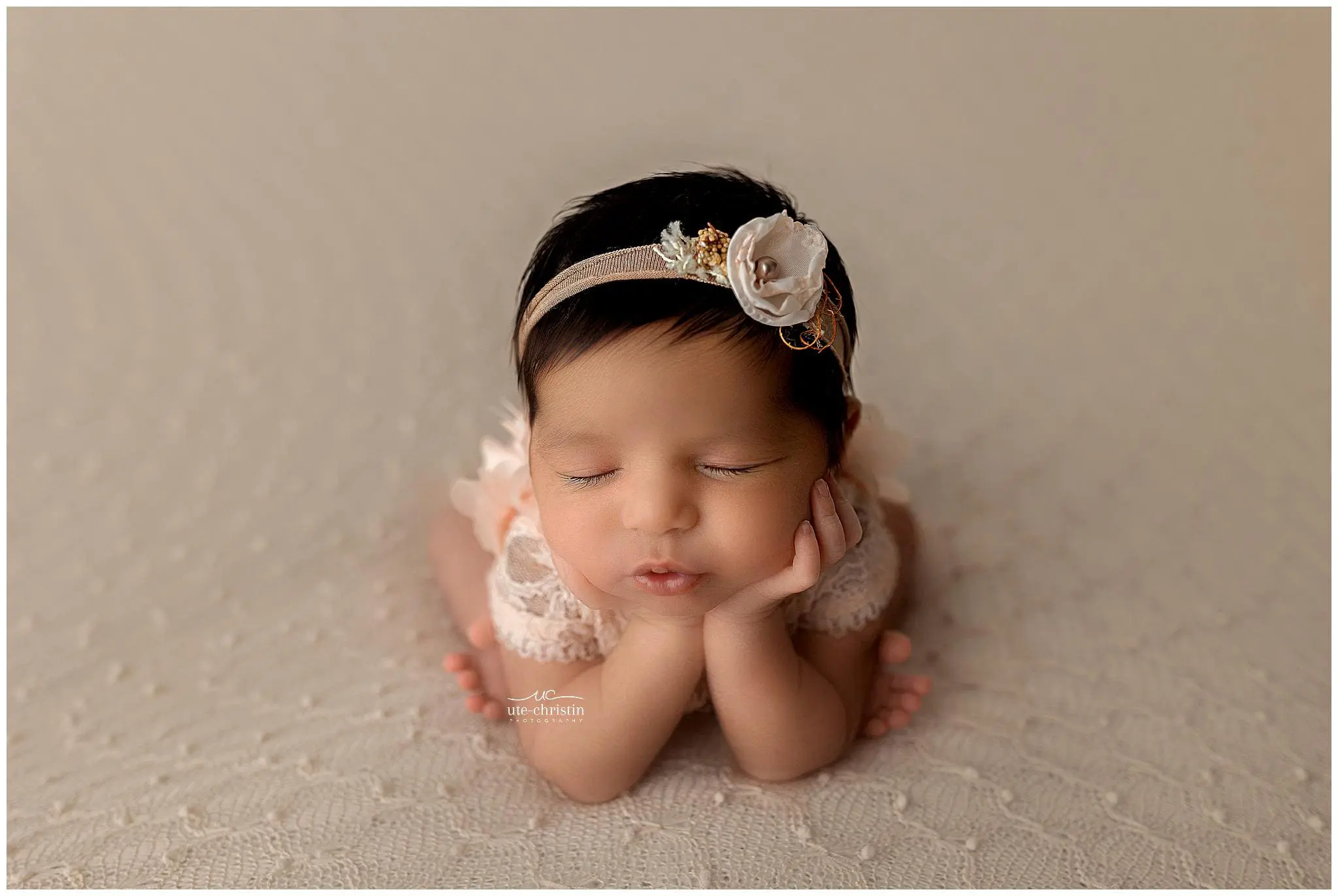 NewbornPhotosCT_2596.jpg NewbornPhotosCT_2596.jpg
