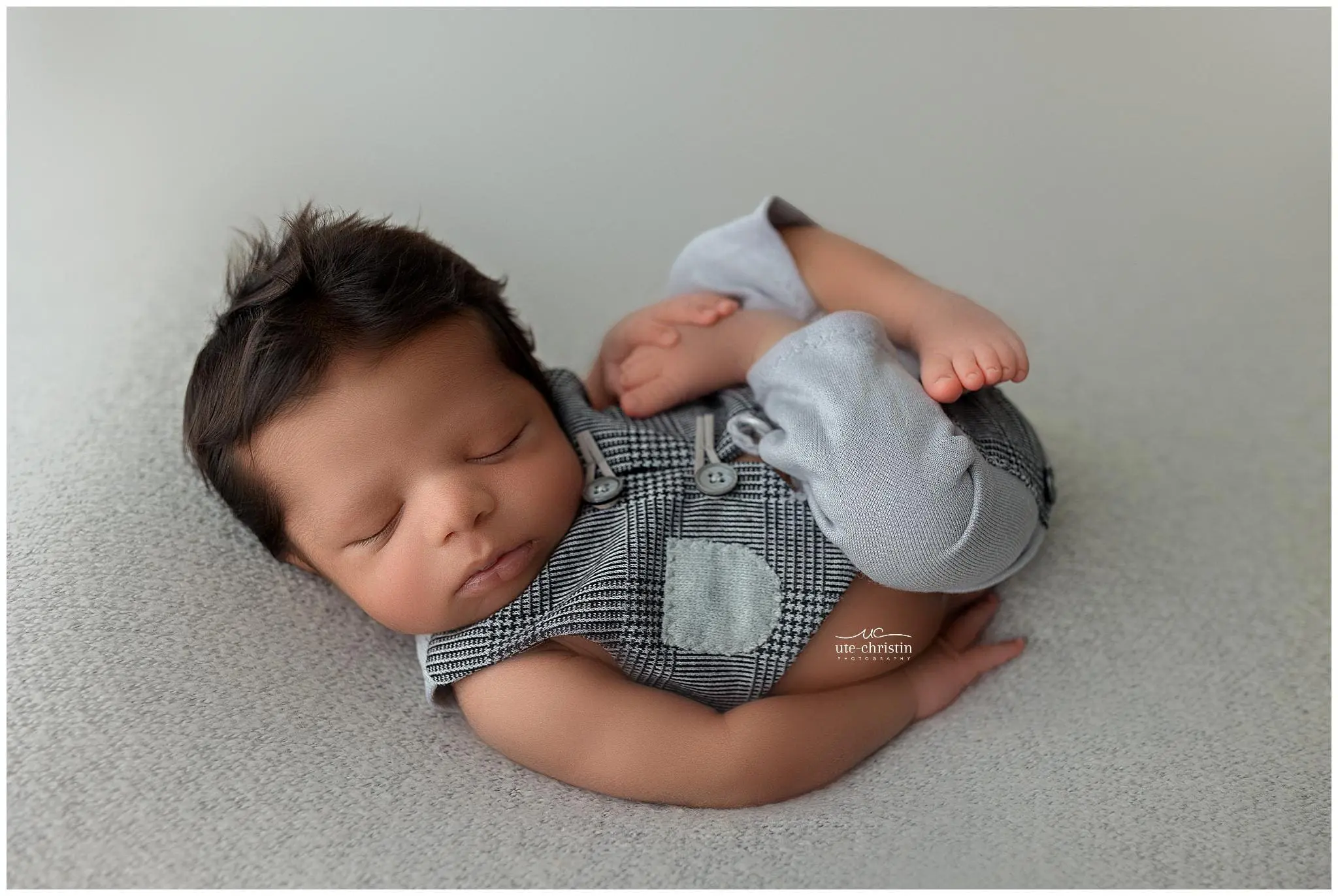 NewbornPhotosCT_2668.jpg NewbornPhotosCT_2668.jpg