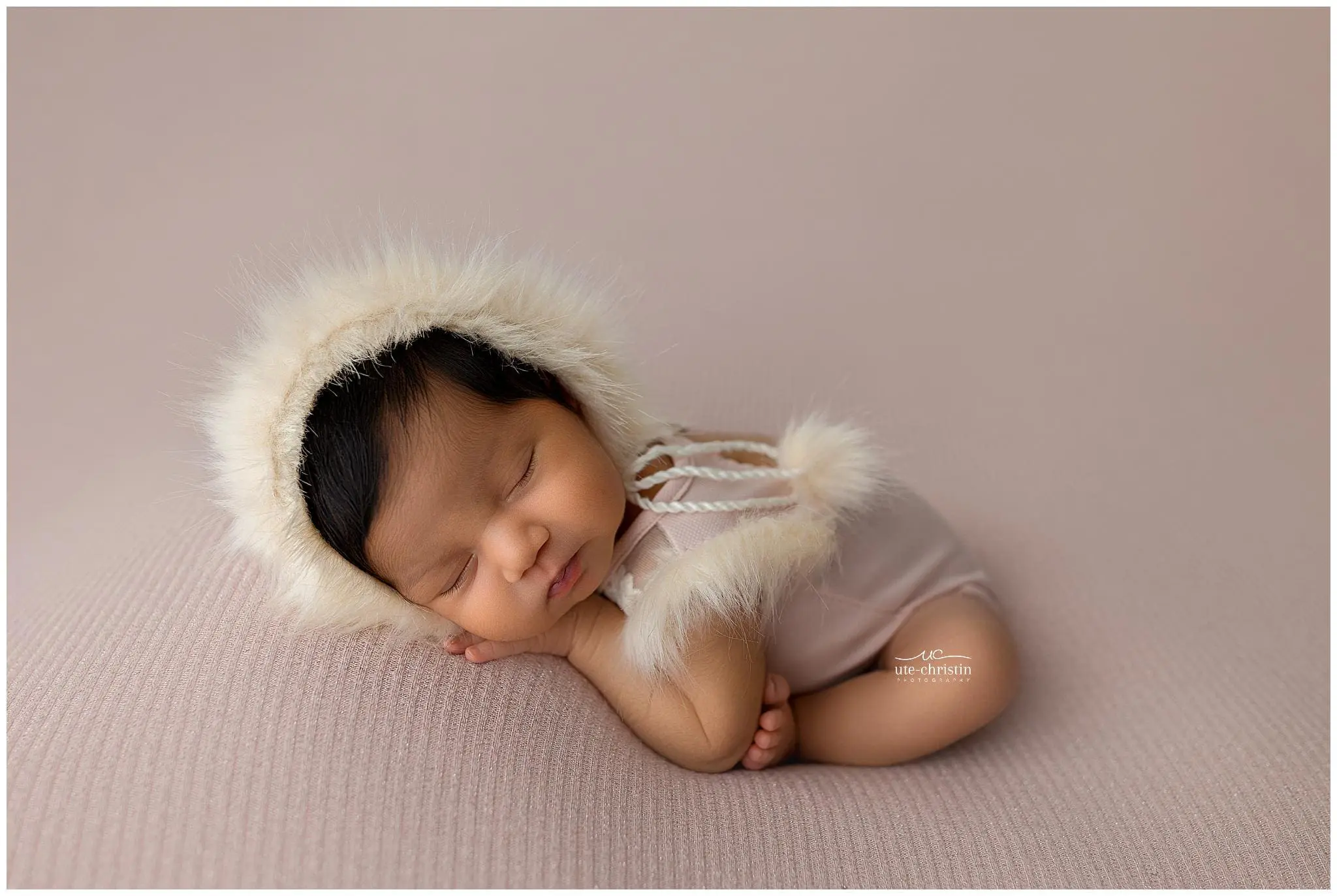 NewbornPhotosCT_3401.jpg