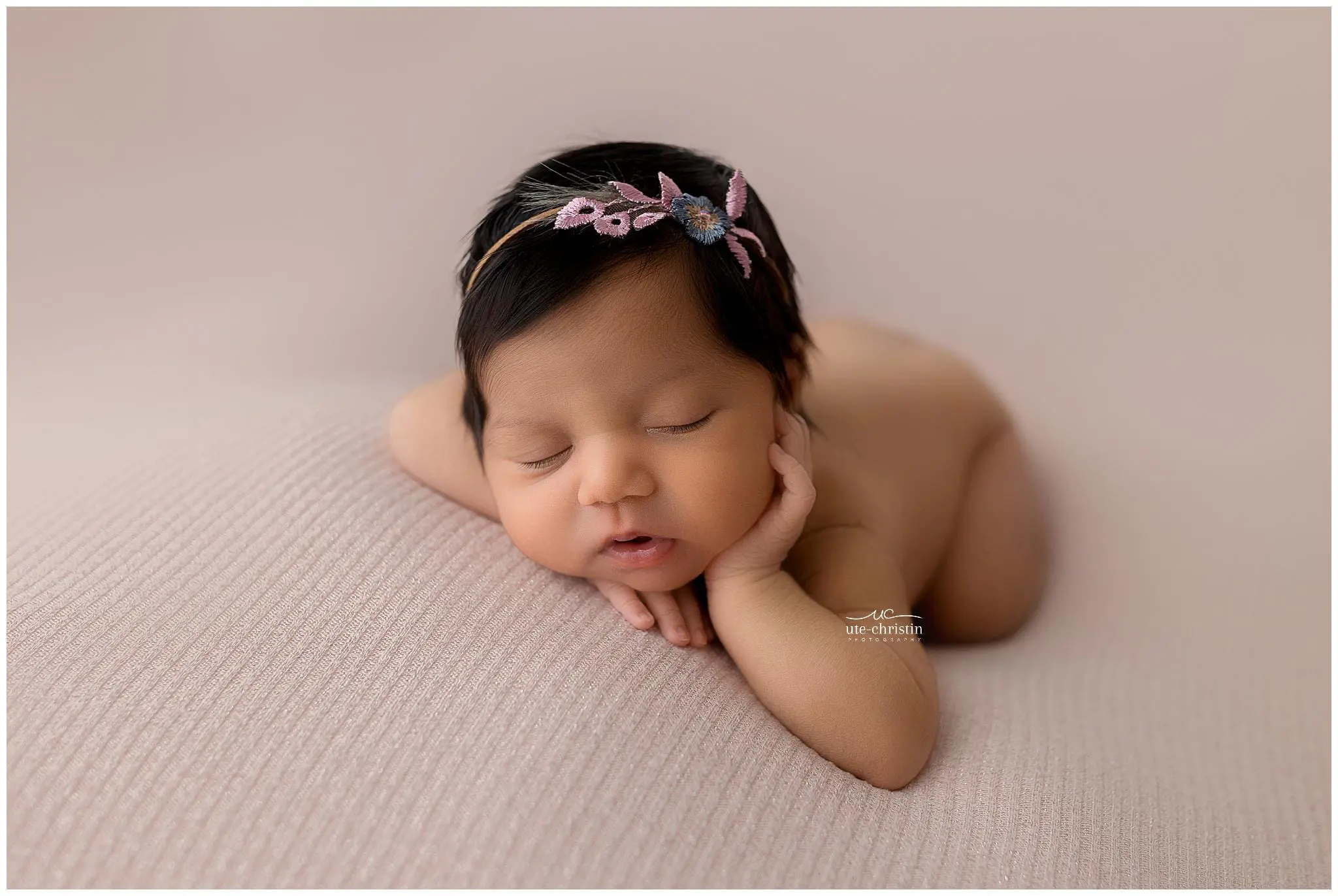 NewbornPhotosCT_3404.jpg