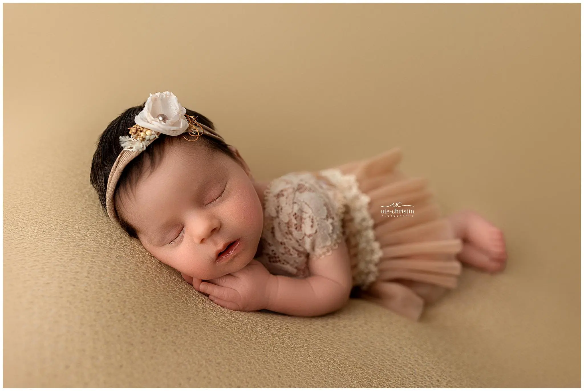 NewbornPhotosCT_3468.jpg NewbornPhotosCT_3468.jpg