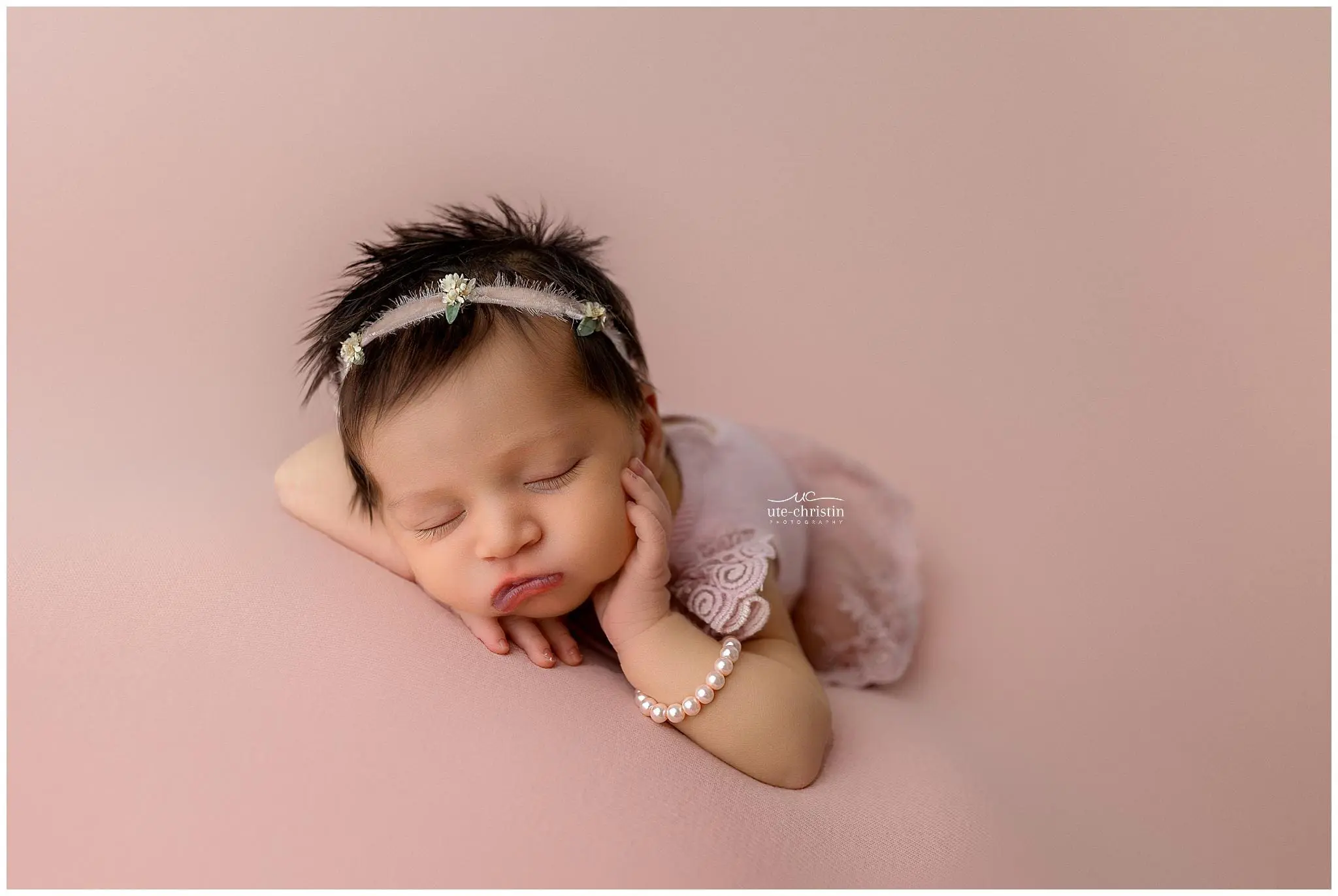 NewbornPhotosCT_3501.jpg NewbornPhotosCT_3501.jpg