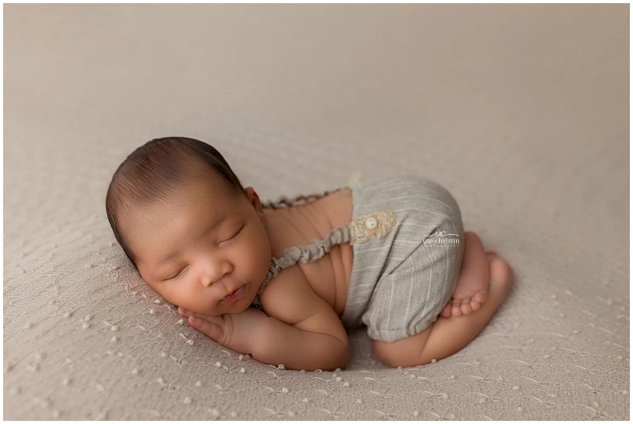 NewbornPhotosCT_3607.jpg