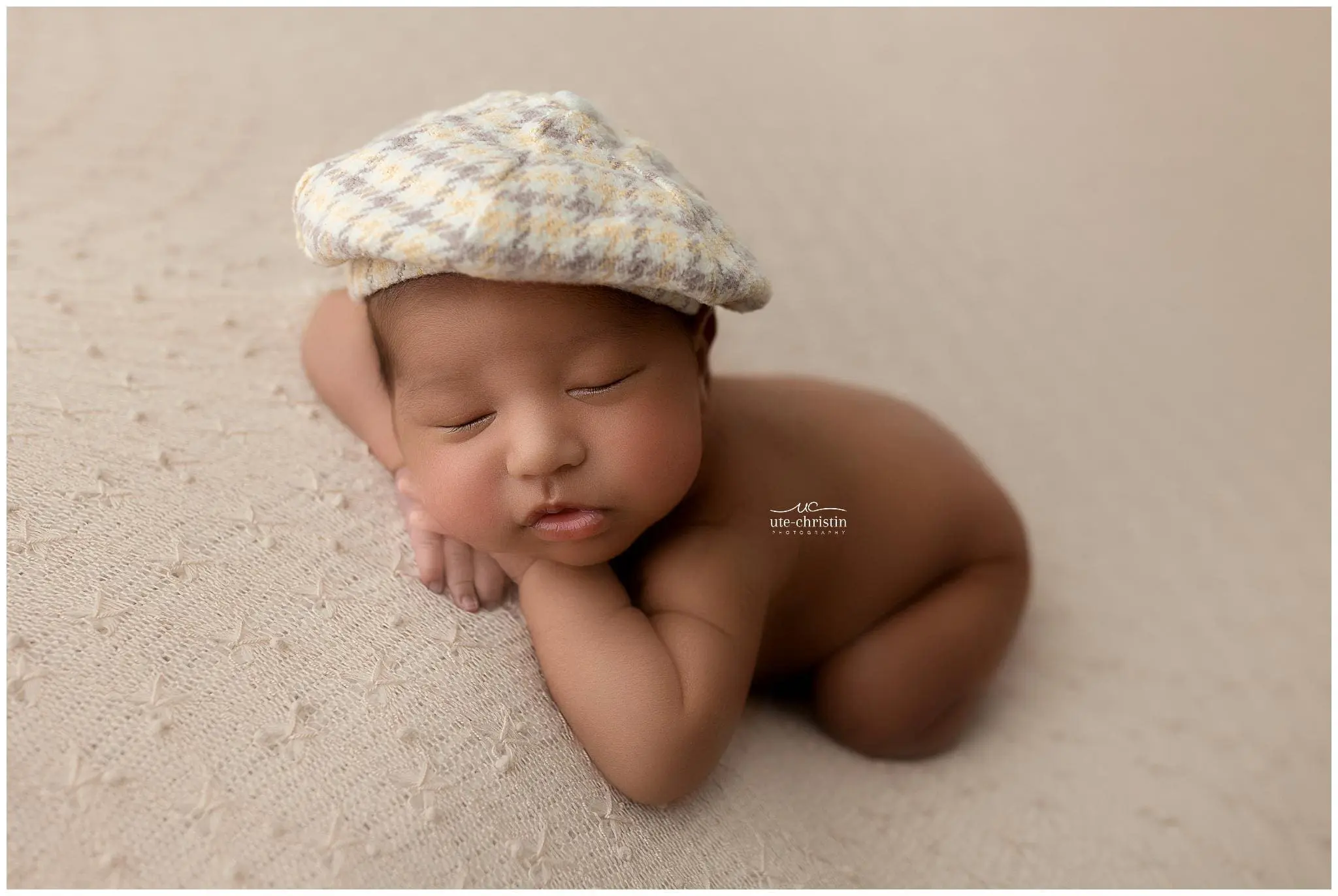 NewbornPhotosCT_4149.jpg