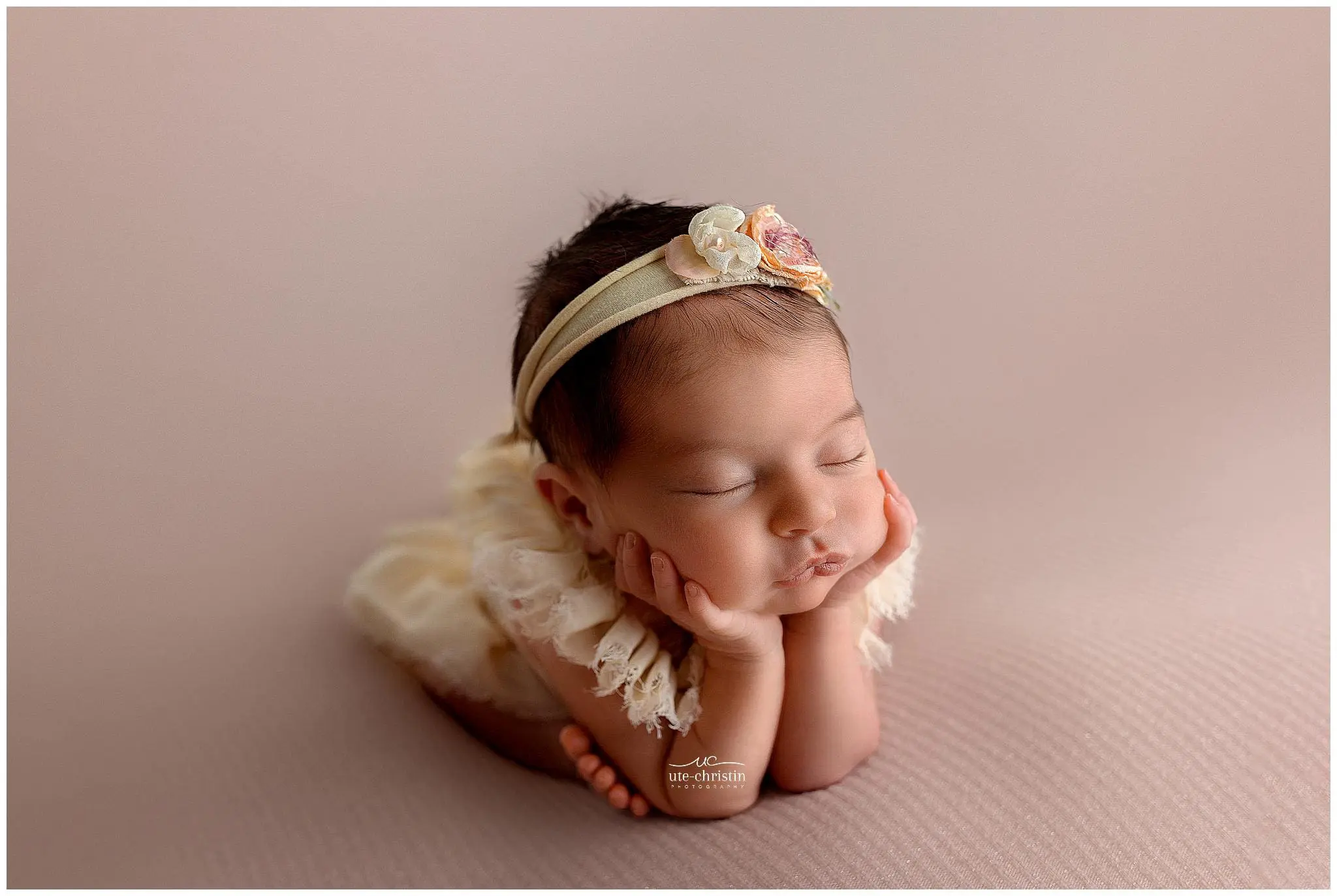 NewbornPhotosCT_4230.jpg NewbornPhotosCT_4230.jpg